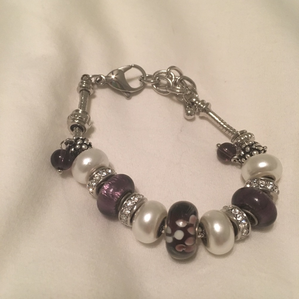 Charm bracelet